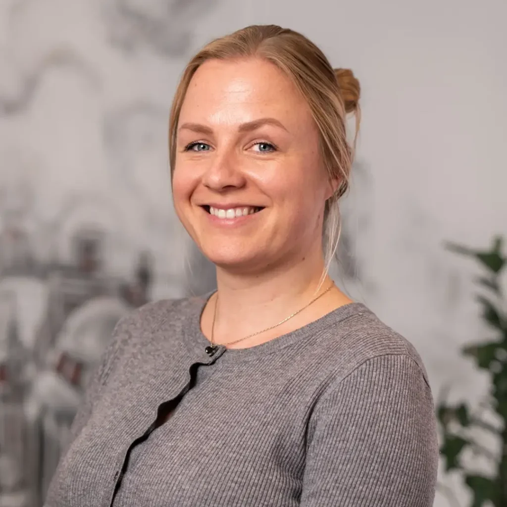 Kimberley Kohnen, Vertragsabteilung der Speditions-Assekuranz im Portrait